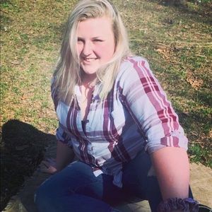 Meet your Posher, Nicole